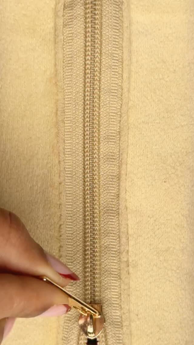 Effortless essentials that carry you from morning routines to evening plans Tell us your non negotiable beauty essential in...