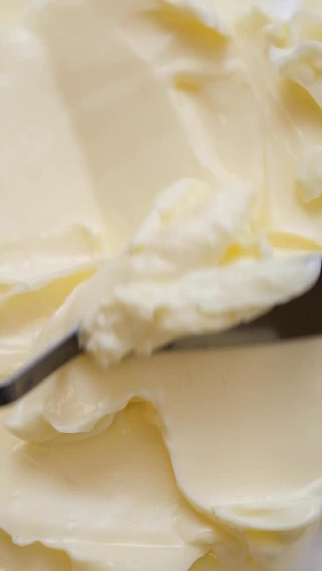 Treat your skin to soft, cushion like base thats made for all day comfort Vitamin Enriched Face Base delivers hydration th...