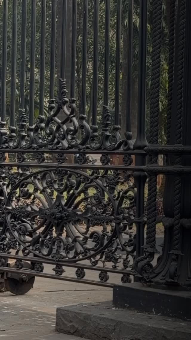 One stick, three ways to glow NEW Skin Enhancer Multi Stick glides on and blends out in seconds for a just right flush,...