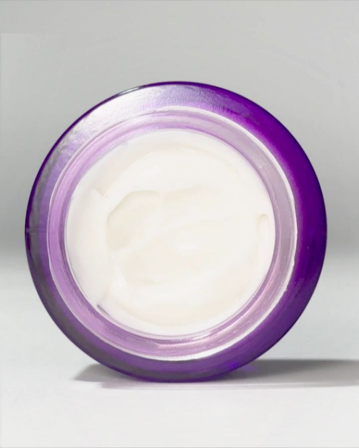 NEW from the Clinique Lab Meet your 2 in 1 overnight skin saviour Clinique Smart Clinical Repair Overnight Recovery C...