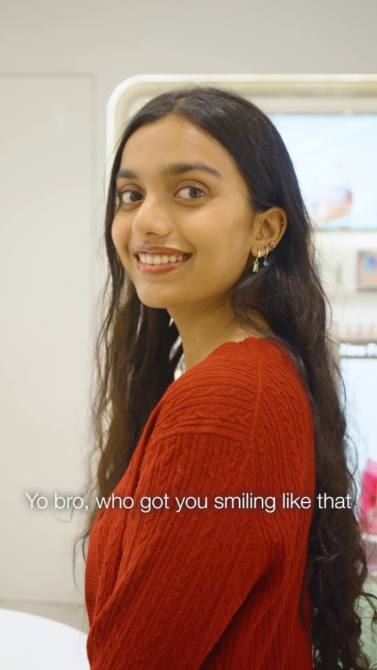 What if your smile could get you a gift This weekend at phoenixpalladium, Mumbai, Clinique consultants will be on th...
