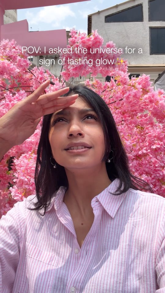 If you believe in signs, this one s for your skin. The Moisture Surge 100H Hydrator is here to activate your glow