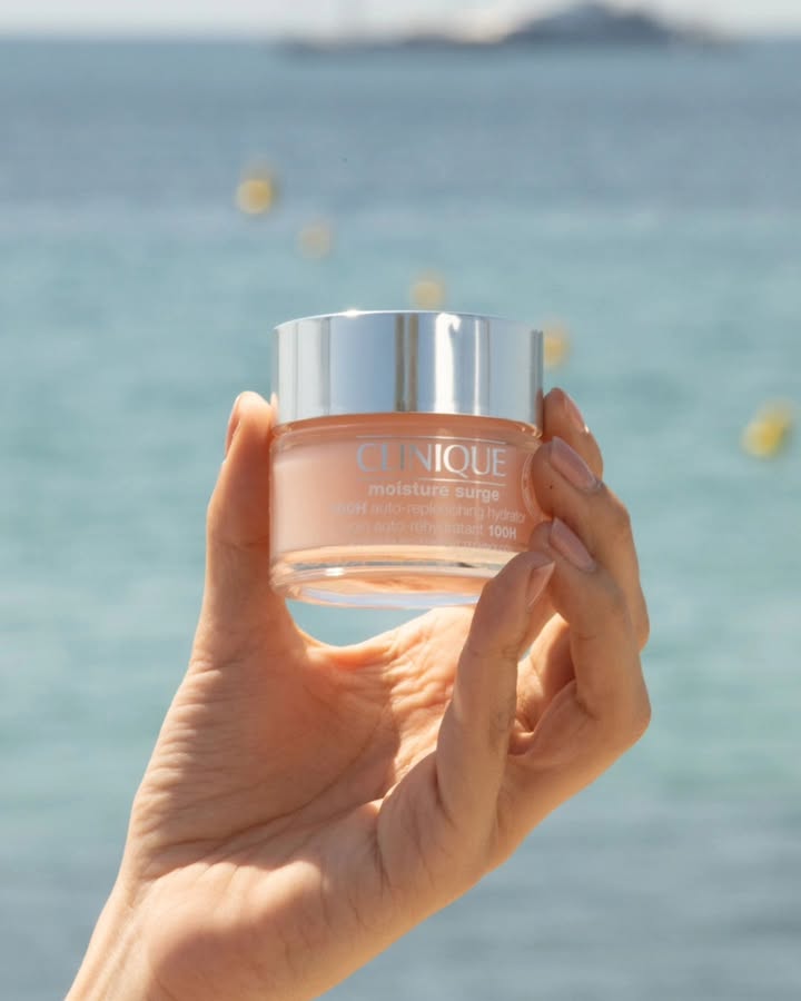 These ingredients help Moisture Surge 100H Hydrator live up to its name