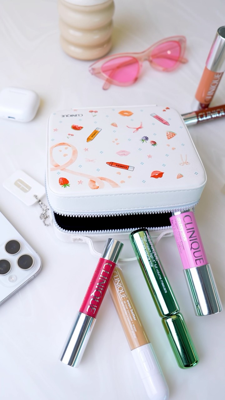 Keep your everyday beauty staples packed and ready for effortless, on the go glam anytime, anywhere