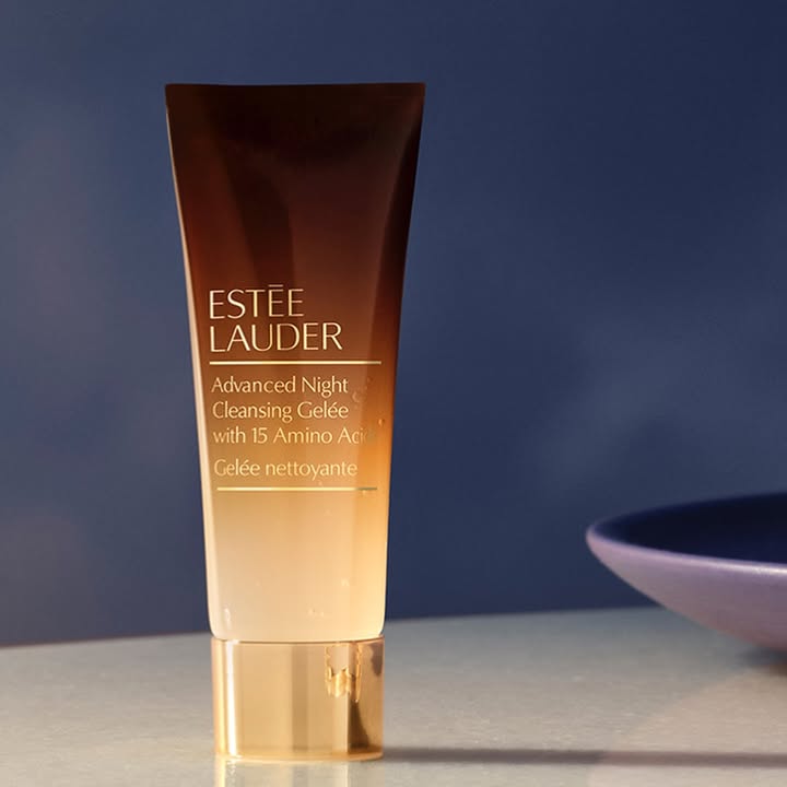Your skins softest reset yet Advanced Night Cleansing Gel e Cleanser is infused with amino acid, creating a cushion...
