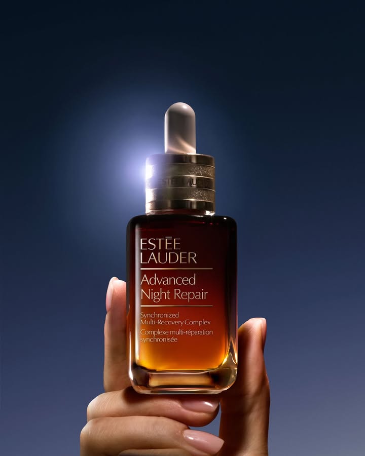 Wake up to skin that feels like it slept all night The Advanced Night Repair Serum works while you rest renewing, r...