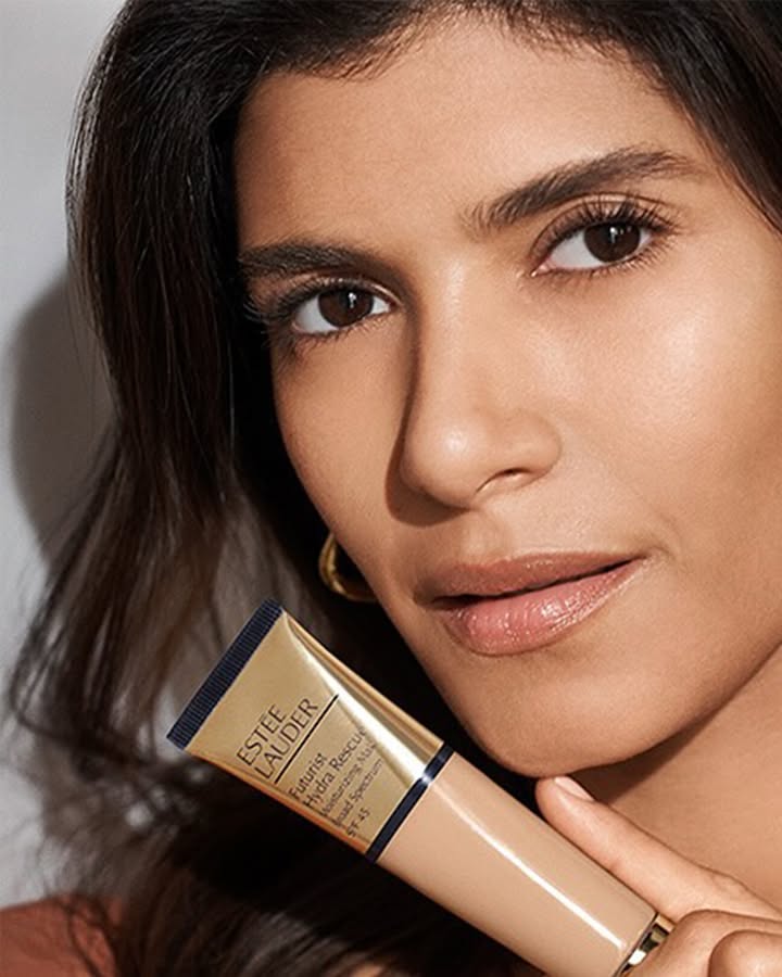 Perfects like makeup, comforts like skincare