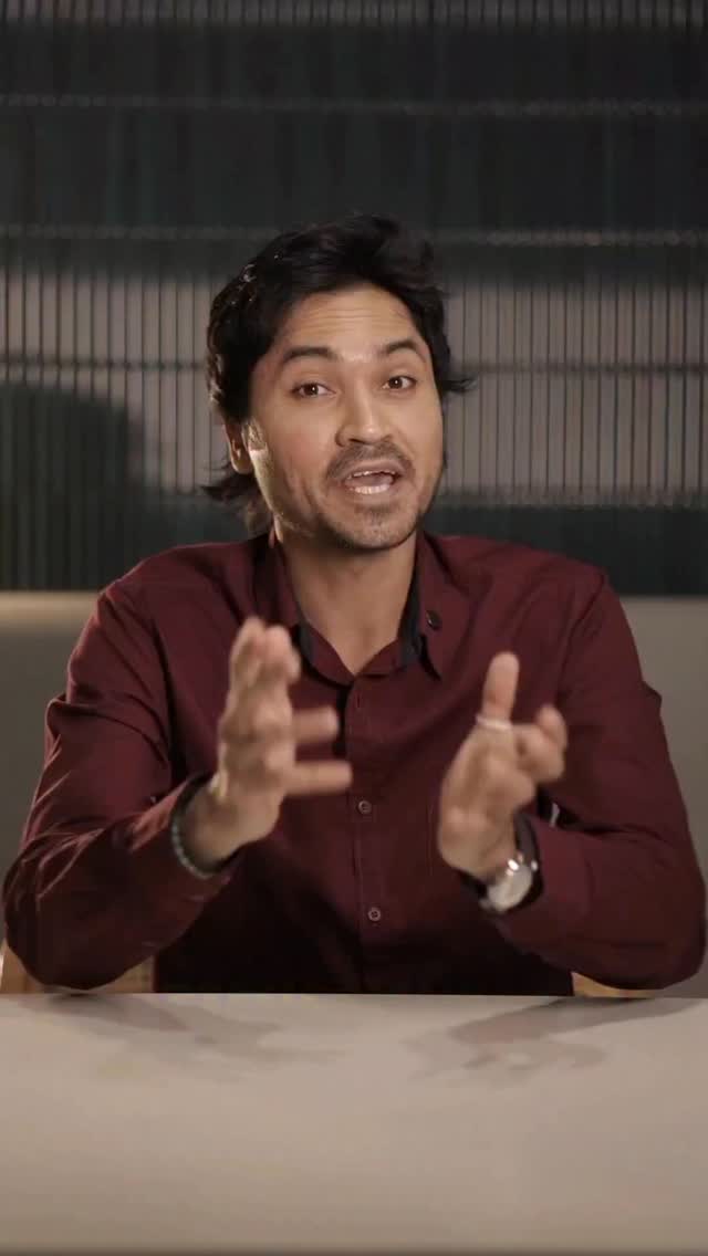 Love deserves an upgrade. Surprise them with the perfect gadget from Sangeetha today.