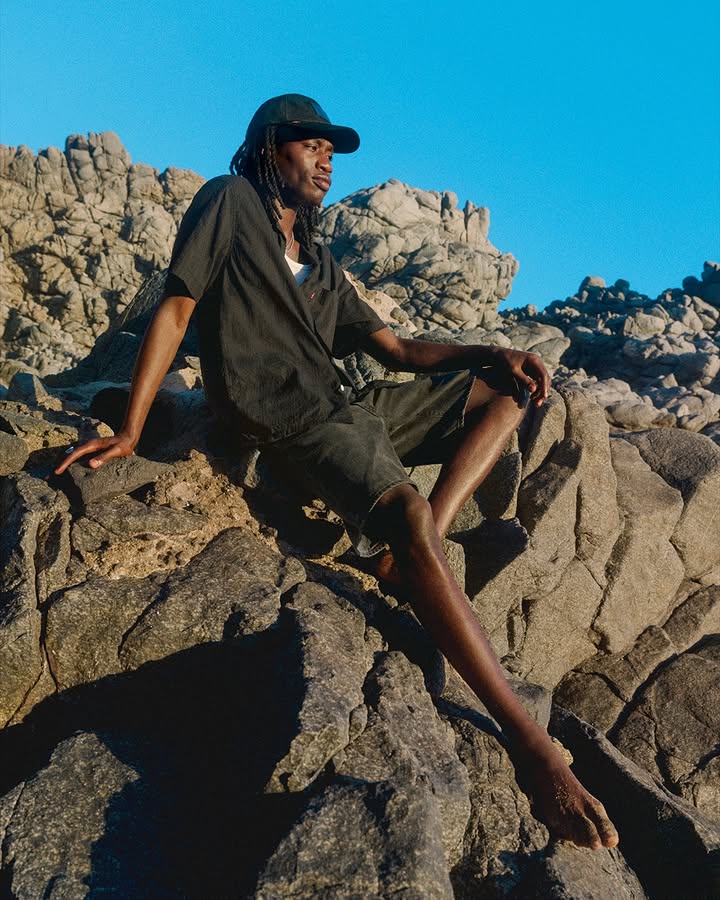 Light, laid back, layered. The overshirt makes transitional dressing effortless.