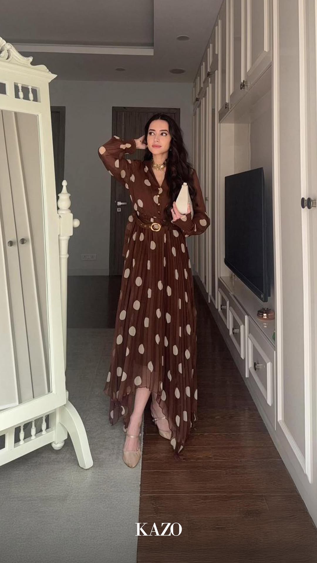 Styling the KAZO way effortless, elevated, and always on trend komalkapoorgrover shows us how the right details can...