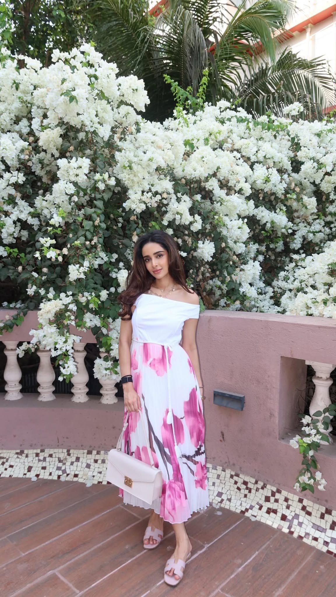 Brunch plans, but make it effortlessly chic From statement accessories to elevated essentials, KAZO is all you need...
