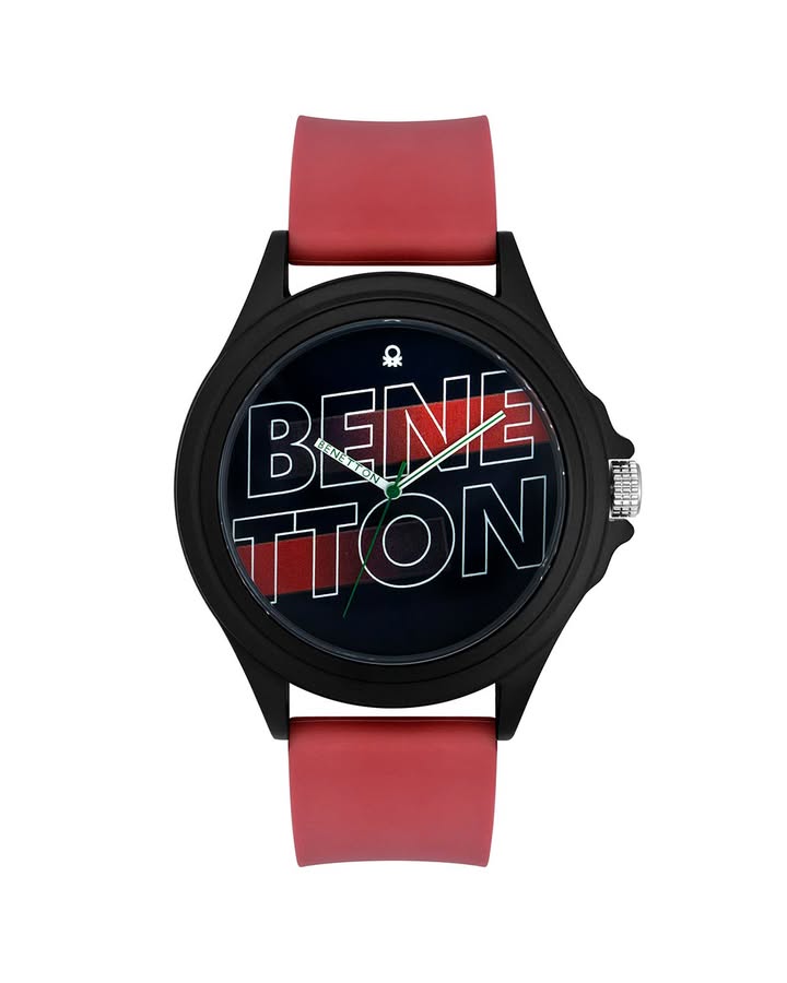 Times too cool to be monochrome. Benetton keeps it bold and ticking. Get yours at the link in our bio