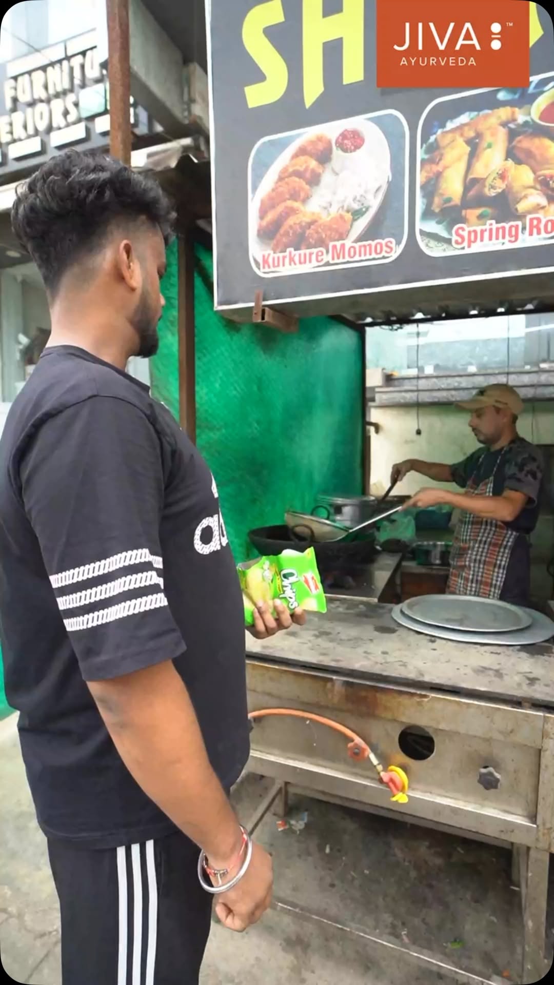 Bahar khana ho toh sirf taste nahi, food ki quality aur preparation bhi dekhni chahiye