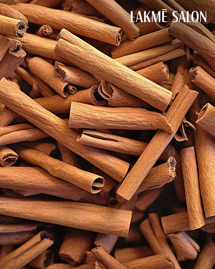 This smells like a new hair colour thats going to suit Indian skin tones Guess its name in the comments Cinn...