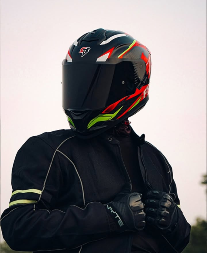 Cutting through the wind with precision SBH 57 F7 the perfect fusion of style, safety, and speed