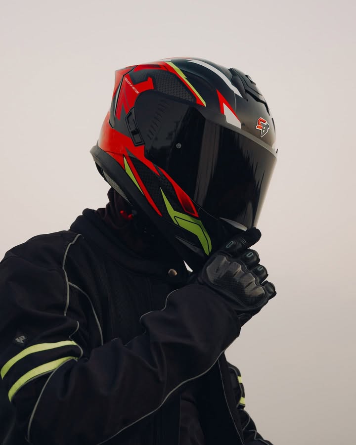 Take your ride to the next level with SBH 57 Fighter F7, the ultimate fusion of style, safety, and speed