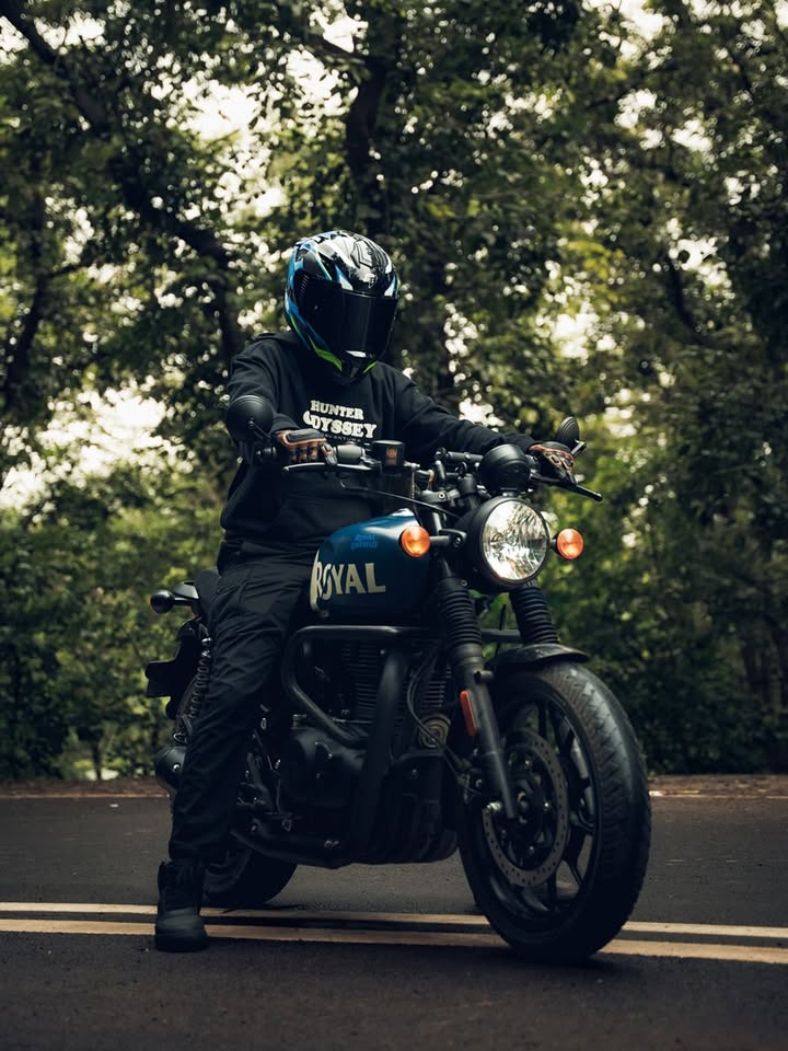 Upgrade your ride with the Steelbird SBH 57 Fighter F7 helmet for a safer, smoother journey Steelbird helmet...