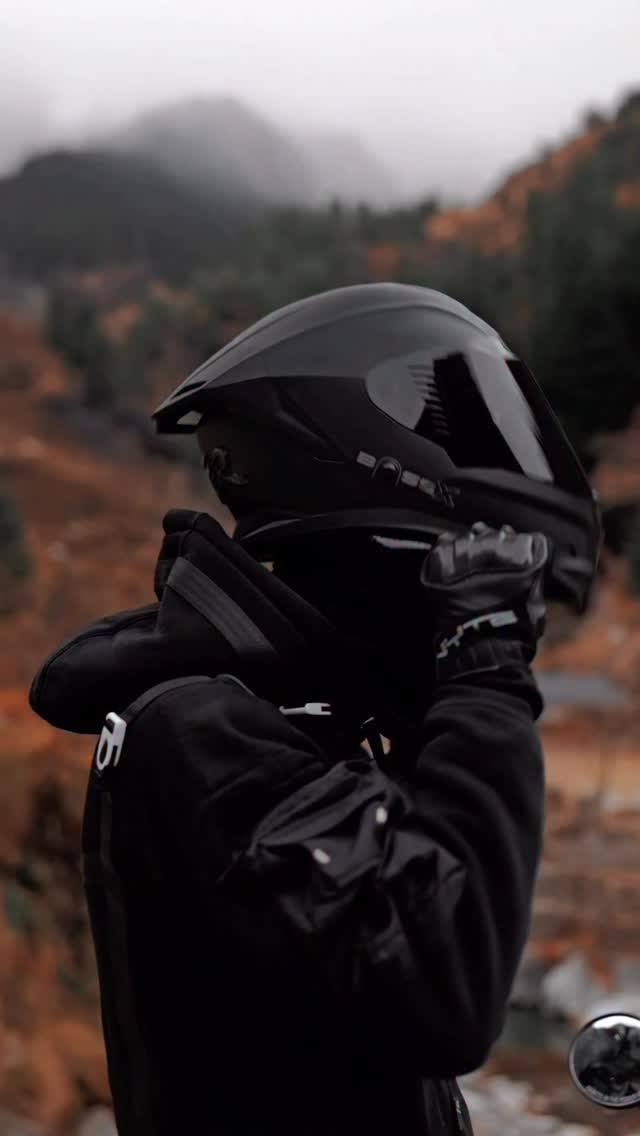 Ride smart. Stay connected. Presenting the SBH 57 ISS Fighter BassX by Steelbird where safety meets sound