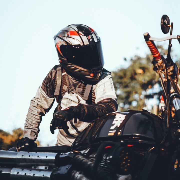 From city streets to open roads, protection that matches your vibe