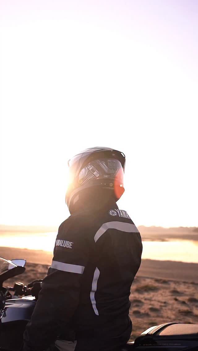 Take charge of the road with the SBH 61 SXE, built where protection meets control