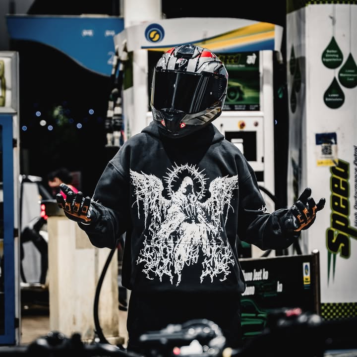 Take charge of the road with the SBH 57 Fighter F8, built where protection meets control