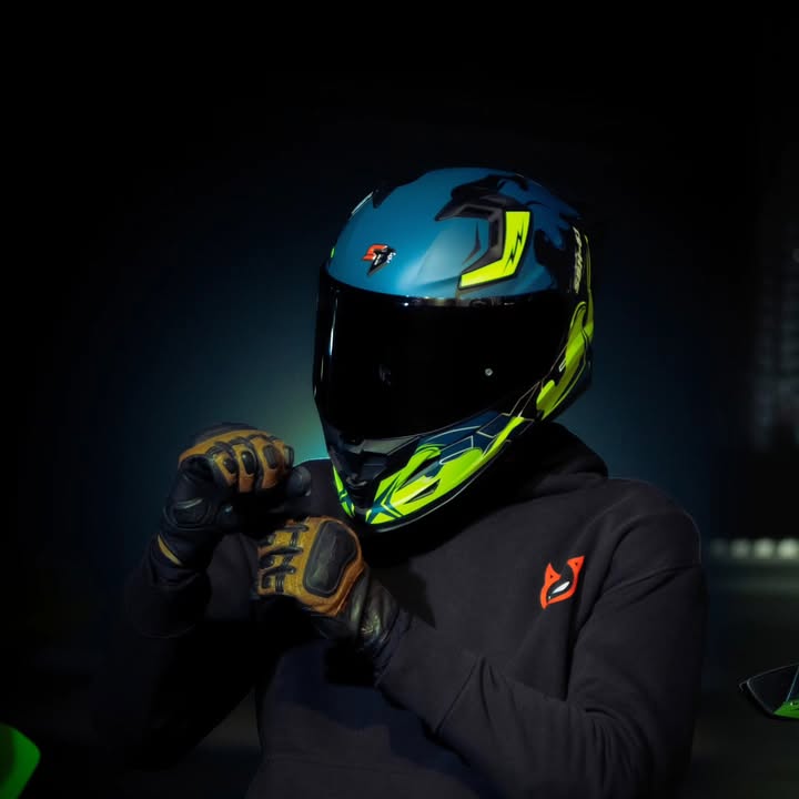 SBH 61 SXE ST3 sleek design, serious protection. Because every great ride starts with the right gear