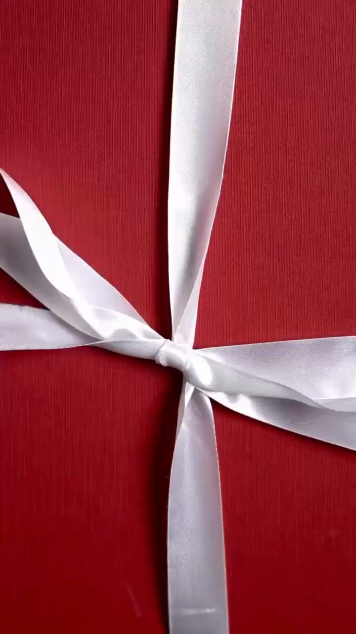 Build your Secret Santa wishlist with winter favorites from Cantabil cozy sweaters, stylish jackets, soft sweatshirts, cla...