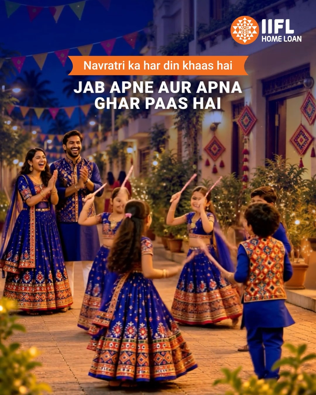 Jab ghar apna ho, toh har tyohar ki raunak aur bhi khaas ho jaati hai Iss Navratri, apne parivaar ko dijiye Apno ka Saat...
