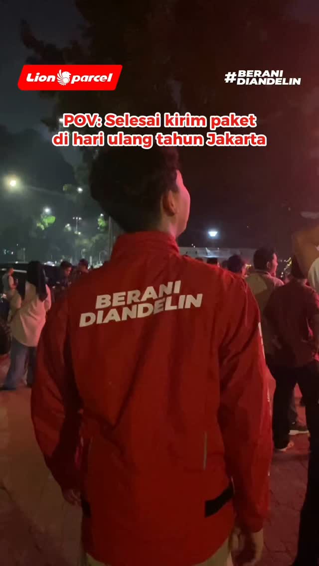 Besbi besbi dkijakarta Keren banget kemarin acara ulang tahunnya, seruuu Abis nganter paket, langsung ...
