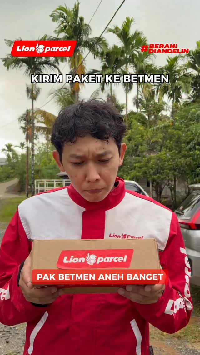 Di luar prediksi BMKG nih yang beginiii . LionParcel BeraniDiandelin KirimPaket Betmen Padang