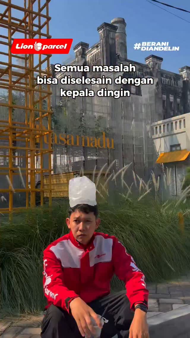 Emang lagi PANAS banget sih ya di luar LionParcel BeraniDiandelin KirimPaket KepalaDingin KirimPaket