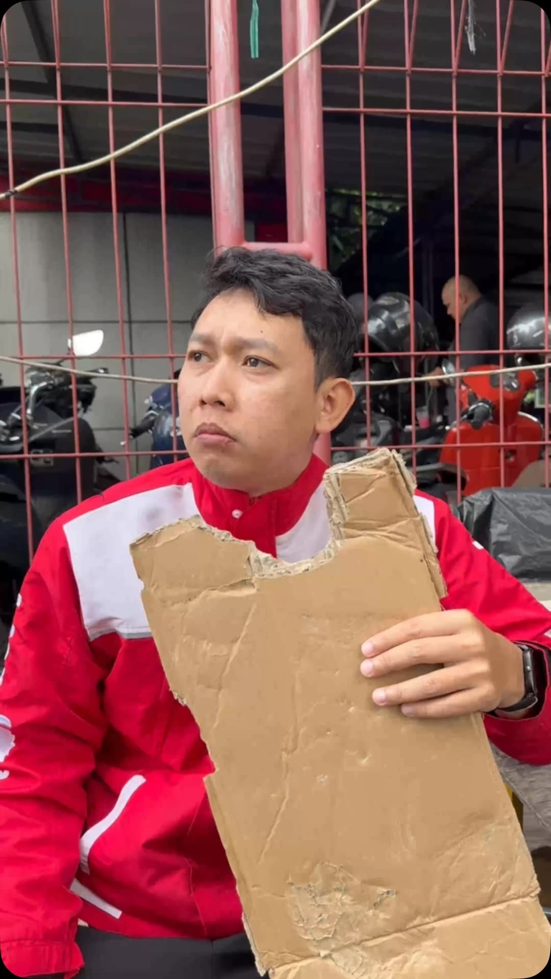Kunyaaaaah teruuuus bangg kunyaaahhhh LionParcel BeraniDiandelin CeritaKurir KirimPaket Kardus