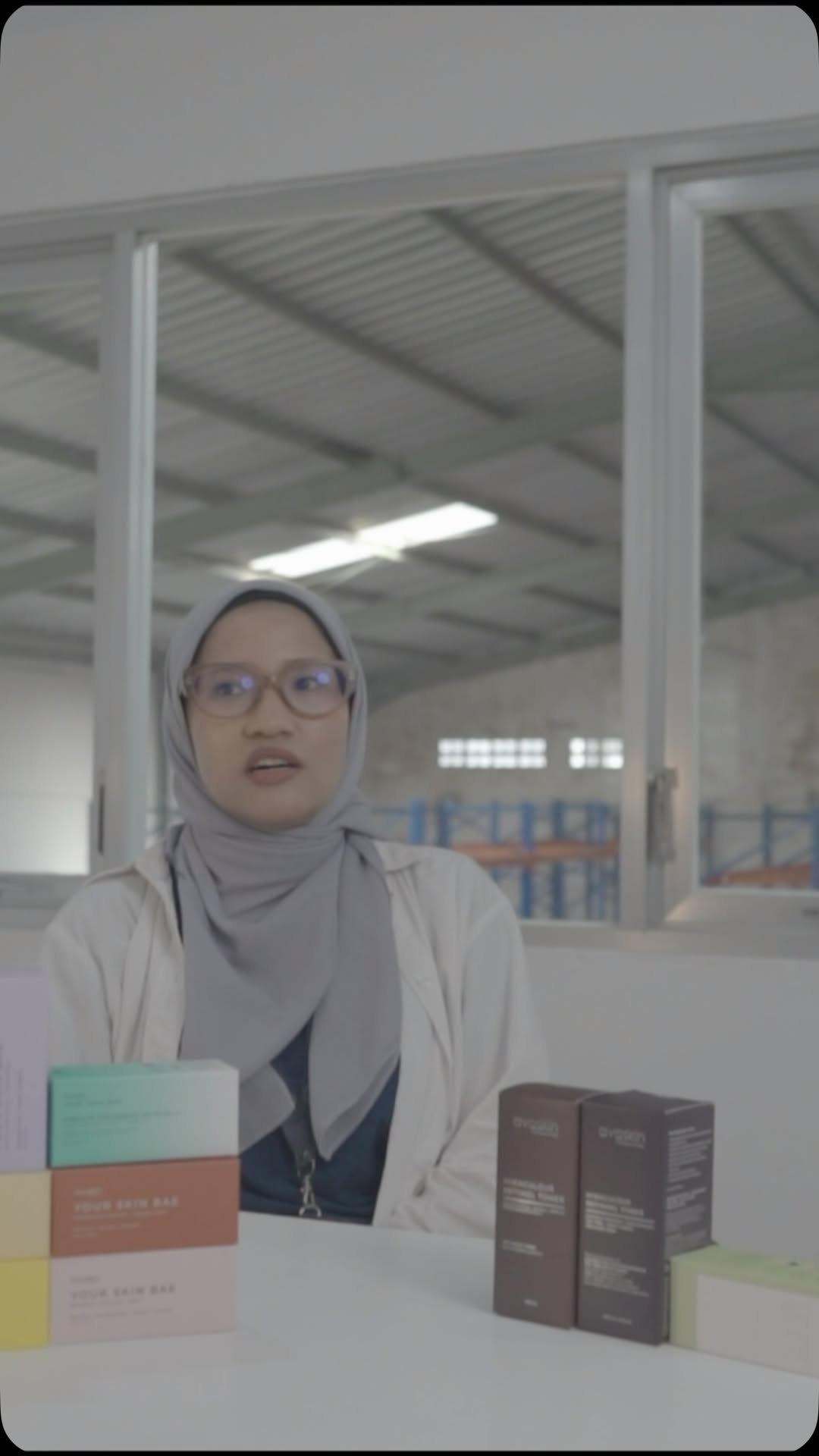 Berawal dari ide nongkrong di Kosan, AVOSKIN kini berhasil bertahan 12 tahun dan menjawab kebutuhan skincare dan make ...