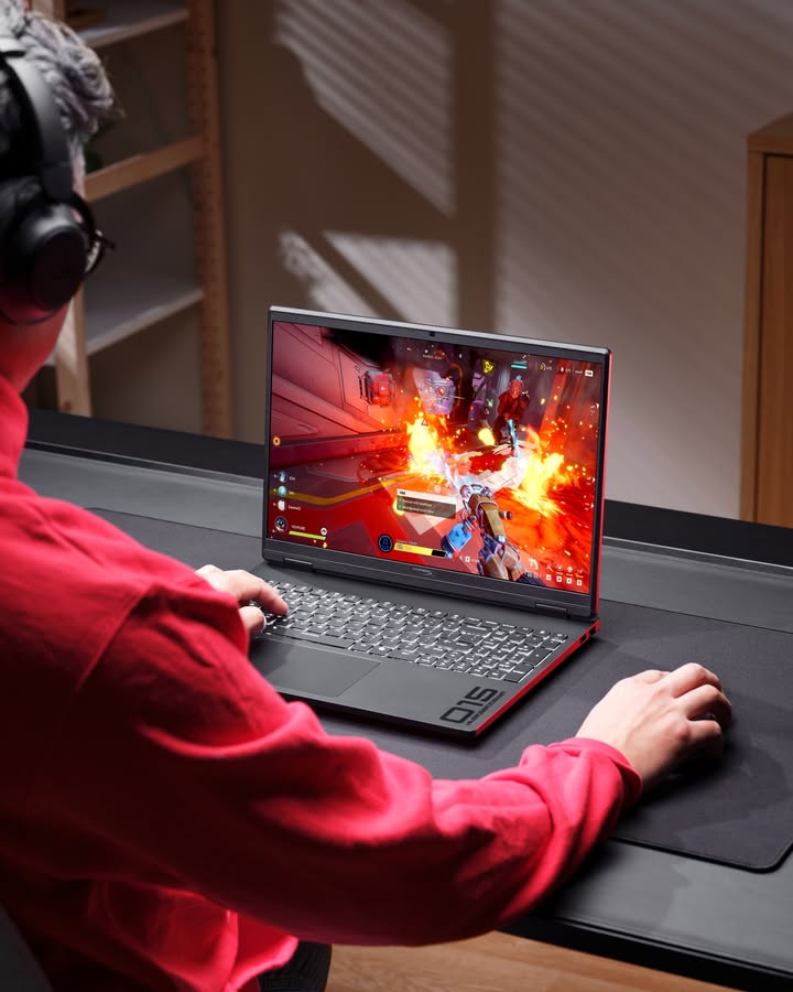 Finallyyyyy a 15 inch gaming laptop HyperX OMEN 15, powered by IntelGaming, is ready for next gen gaming wherev...