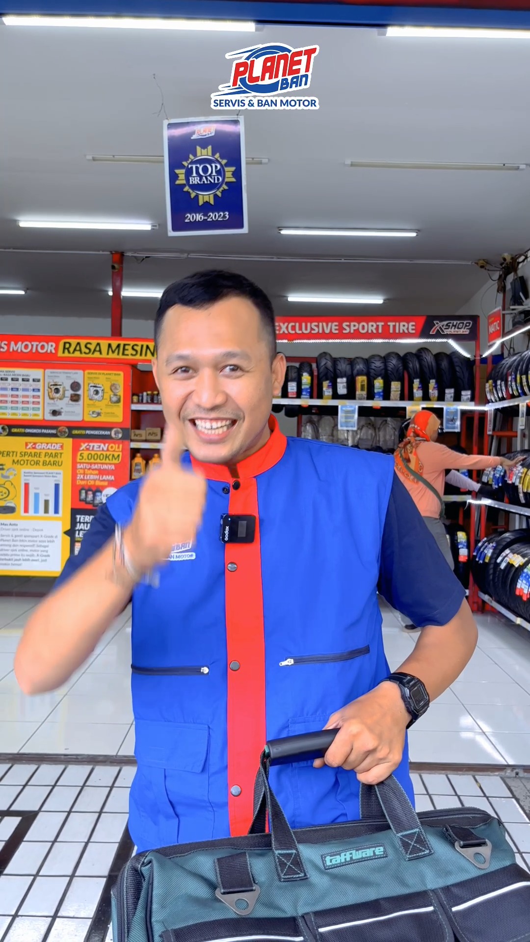  Jangan khawatir kalo aki motor tiba tiba soak atau sekedar mau perawatan aki motor karena apa SIGAP by Planet Ban s...