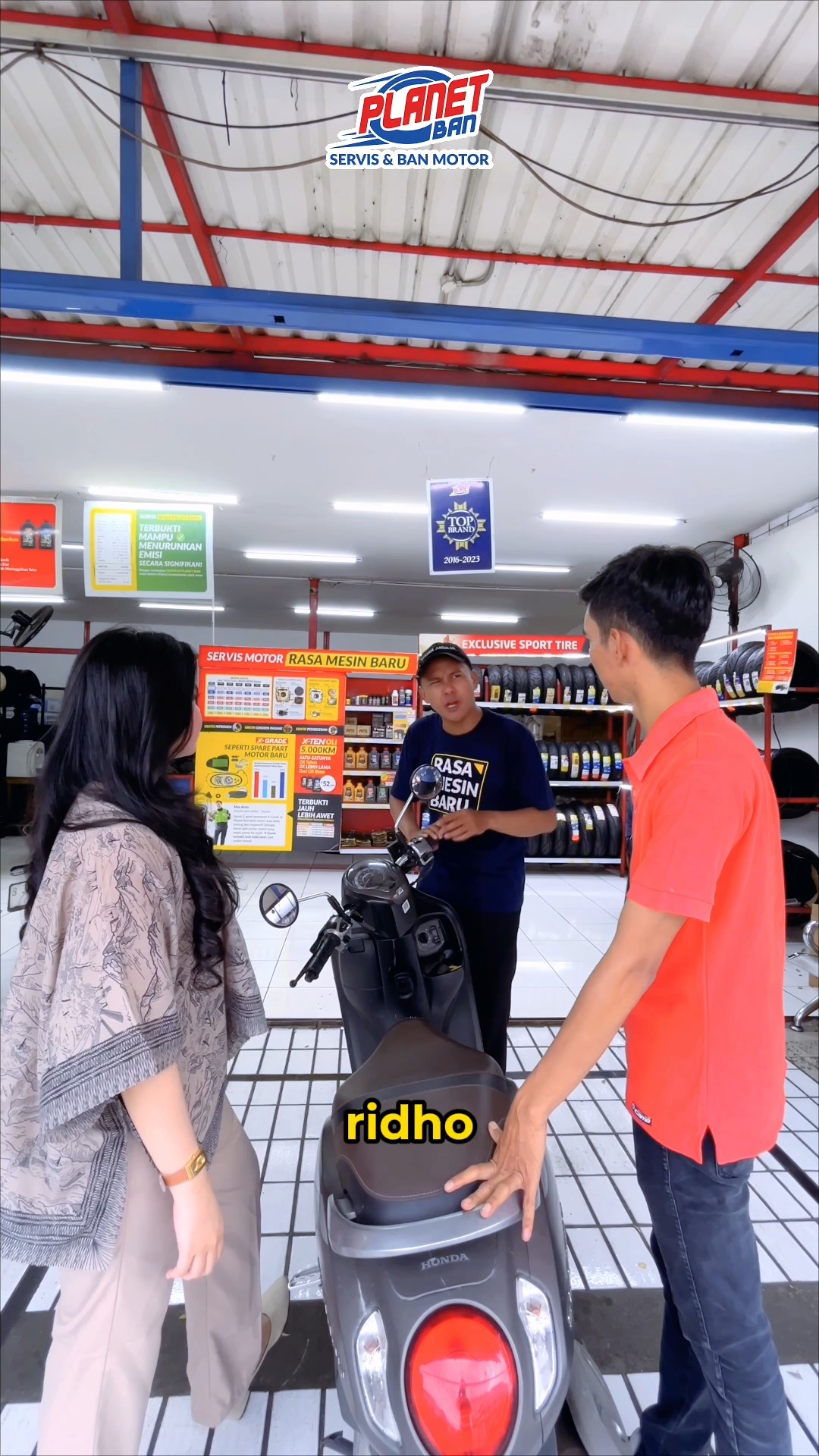 Izin mulu ribet banget ya Tapi urusan motor Gak usah ribet deh Tinggal dateng, duduk manis, terus motor kamu bere...