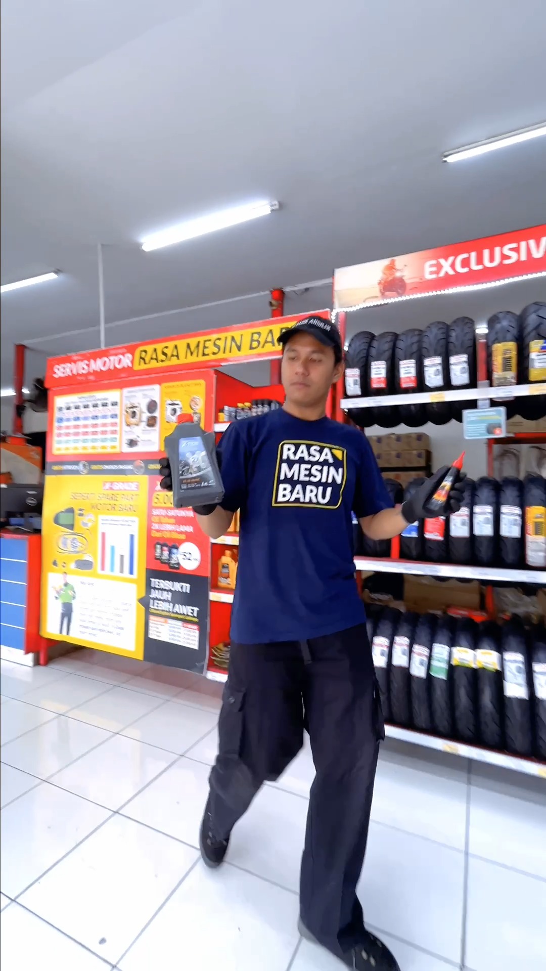 Kalau urusan servis motor, pilihannya satu Planet Ban aja Nggak cuma Servis Rasa Mesin Baru dan ganti sparepart, kamu...