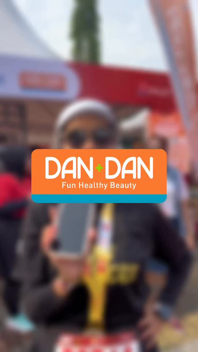 Belakangan ini matahari kaya ada 5 gak sih Jangan lupa selalu pakai sunscreen kaya para runners di alfamartrun kemarin ya Semua suncreen yang disebutin ada di Dan Dan Coba sebutin sunscreen favorit kamu di komen, mim... Belakangan ini matahari kaya ada 5 gak sih Jangan lupa selalu pakai sunscreen kaya para r...