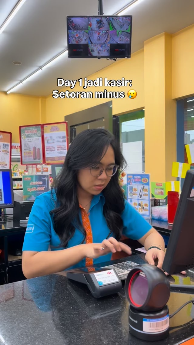 Tetap semangat ya nak Namanya hari pertama pasti ada aja salah dan erornya, tapi dengan suprot dari mamak, mudah mudaha...