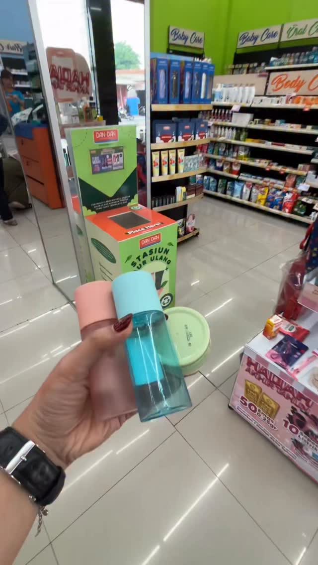 Yuk buang emptiesmu pada tempatnya Tempatnya ya di Dan Dan terdekat dongggg Daripada cuma jadi sampah, men...