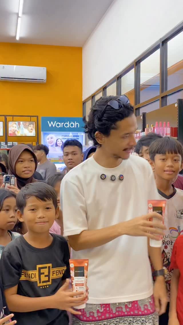 Ngabuburit bareng scarlettofficial dan kak arvinorn part 2, AntiKulitHausChallenge AyokeDanDan ScarlettxDa...