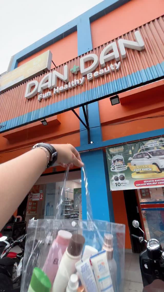Buang empties skincare makeupmu di stasiun daur ulang Dan Dan yuk Selain ikut jaga bumi, kamu juga bisa dapet diskon produk...