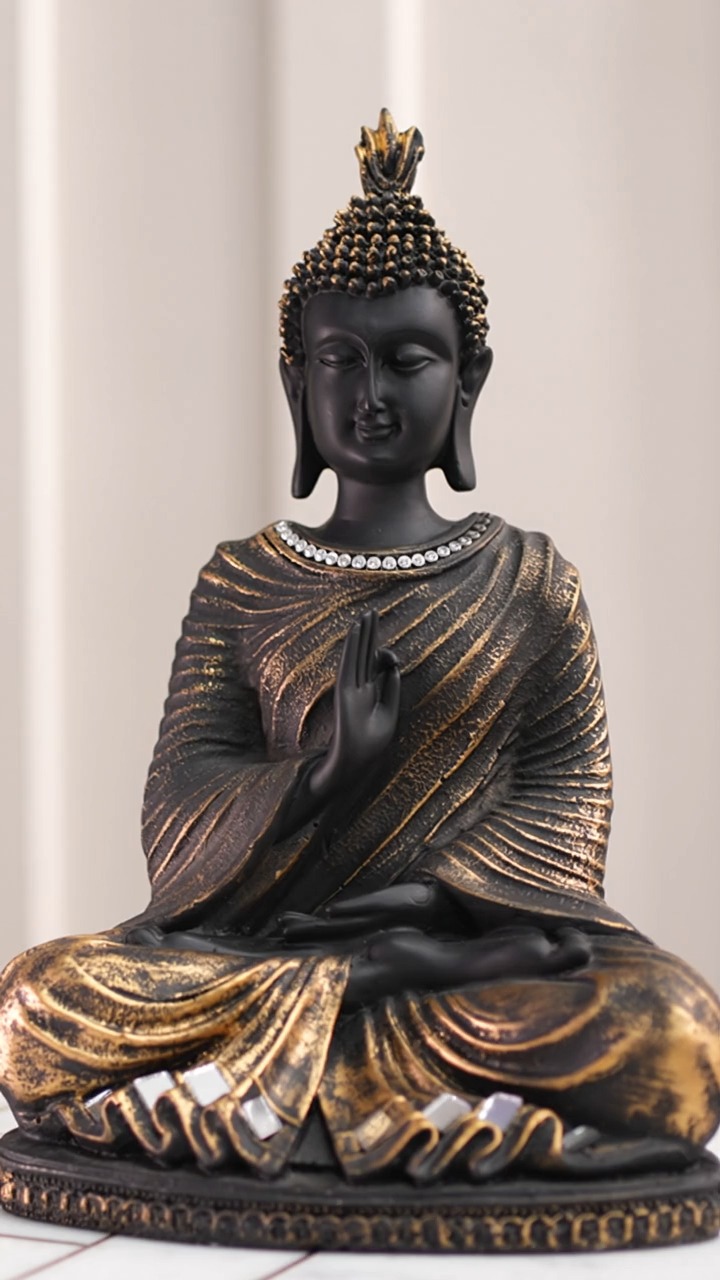  Manifest peace, attract good vibes Our Royaloak Blessing Buddha Gold is trending for a reason 360 han...
