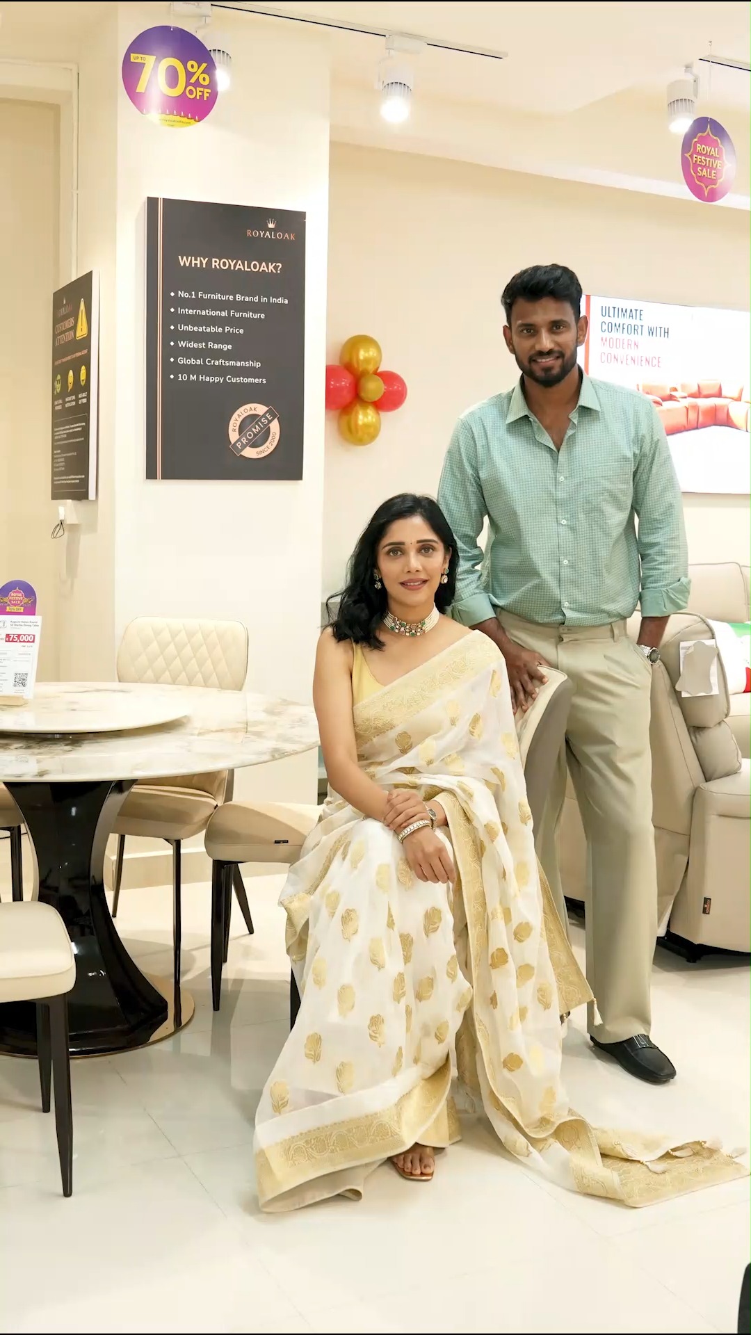 And just like that, Royaloak Bommanahalli Store is officially open A special day made even more memorable with Kri...