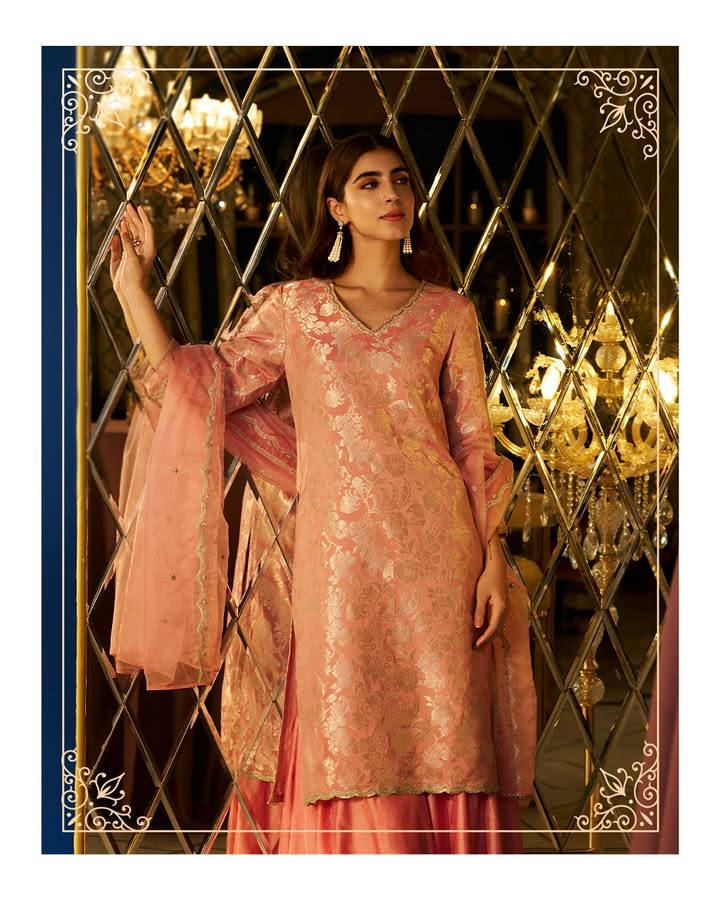 When the light catches every detail zari, sheen, and a hint of celebration. For evenings that feel like forever