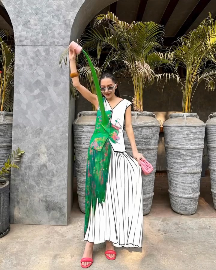 A season painted in style. SpringStyle IndianWear WforWoman EffortlessElegance SpringwithW