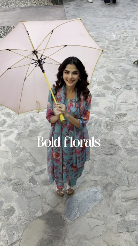 Plot twist She chose to be HameshaTrending in Bold florals