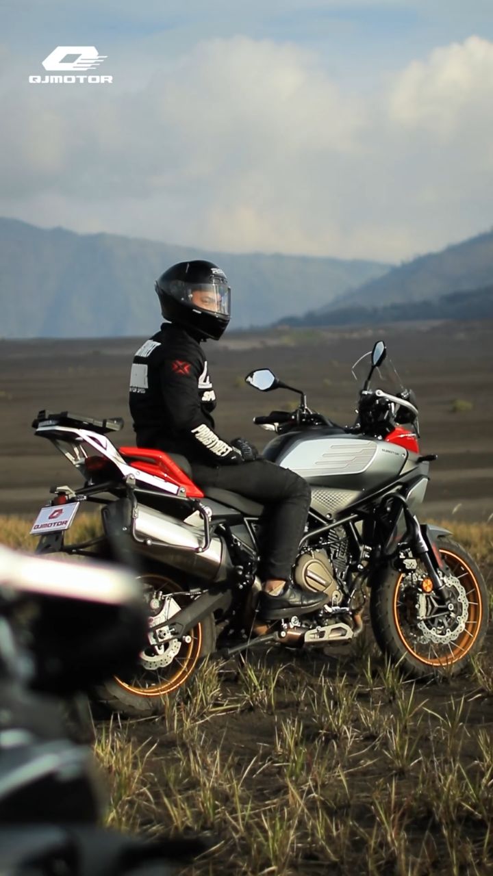 Tourino 700 SX dengan mesin 700cc yang tangguh, halus, dan siap menaklukkan jarak