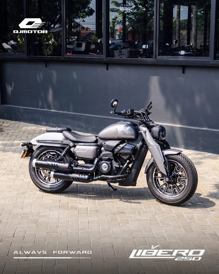 Gak semua motor harus keliatan capek buat kelihatan keren. SRV 250 Libero pastinya siap selalu keren dipake tiap hari