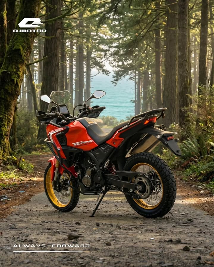 Kadang, lo ga butuh tujuan yang jauh. Cukup motor yang siap diajak kemana aja